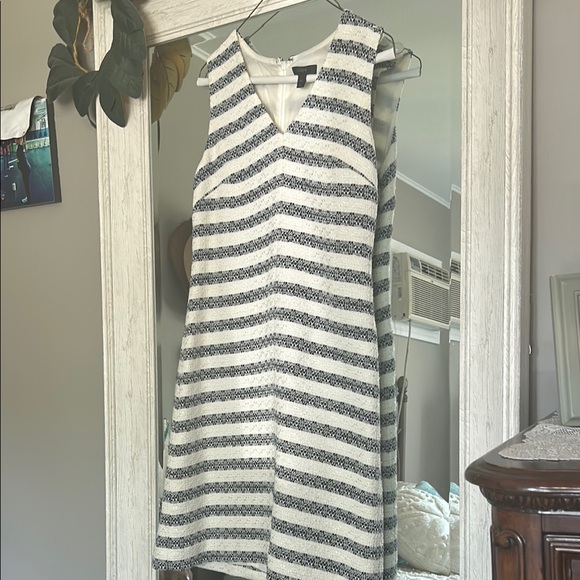 J. Crew Dresses & Skirts - J. Crew Black and White Sleeveless V-Neck A-Line Mini Dress